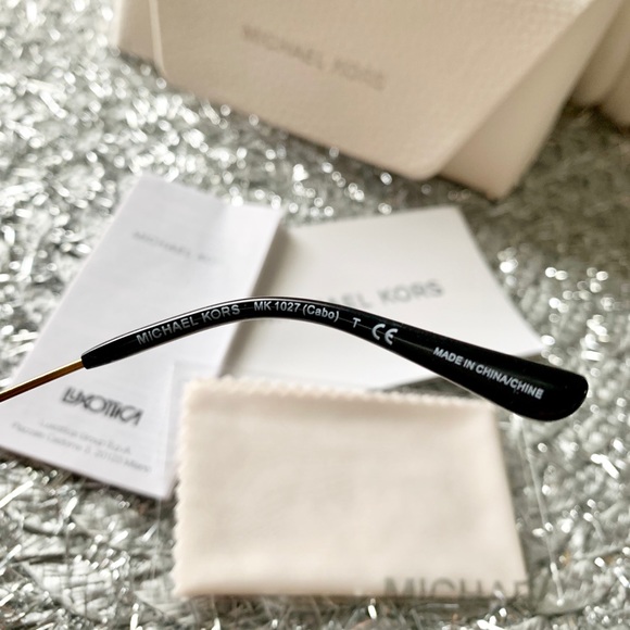 New Michael Kors Sunglasses - Picture 6 of 8